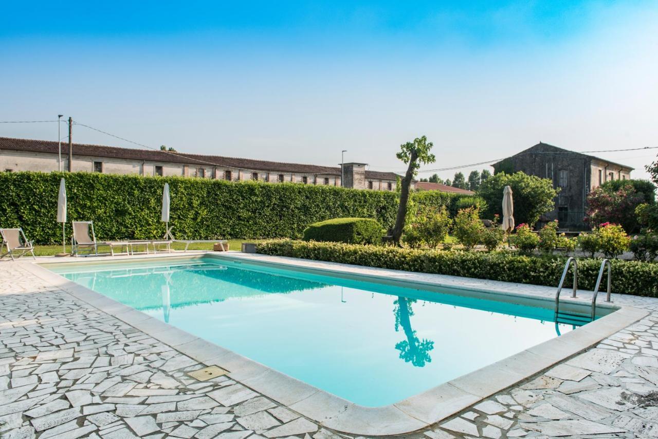 Agriturismo Lecolombare Nogarole Rocca Exteriör bild